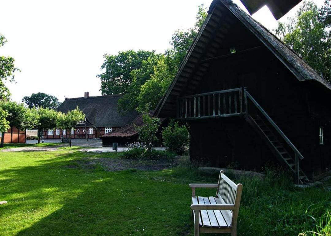Hotel Kaiserhof Munster im Heidekreis Exterior photo